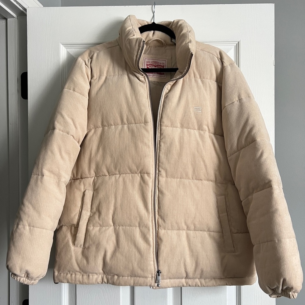 Levi’s Corduroy Puffer Jacket